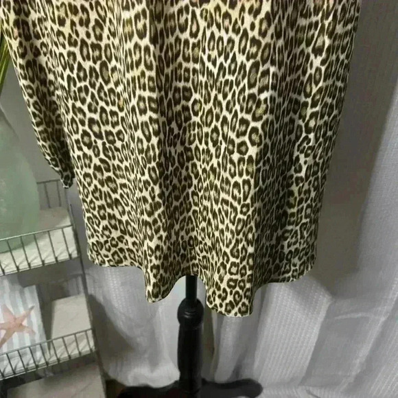 Chicos Women’s 3 US XL Cold Shoulder Long Sleeve Button Up Tunic Animal Print - Picture 8 of 12